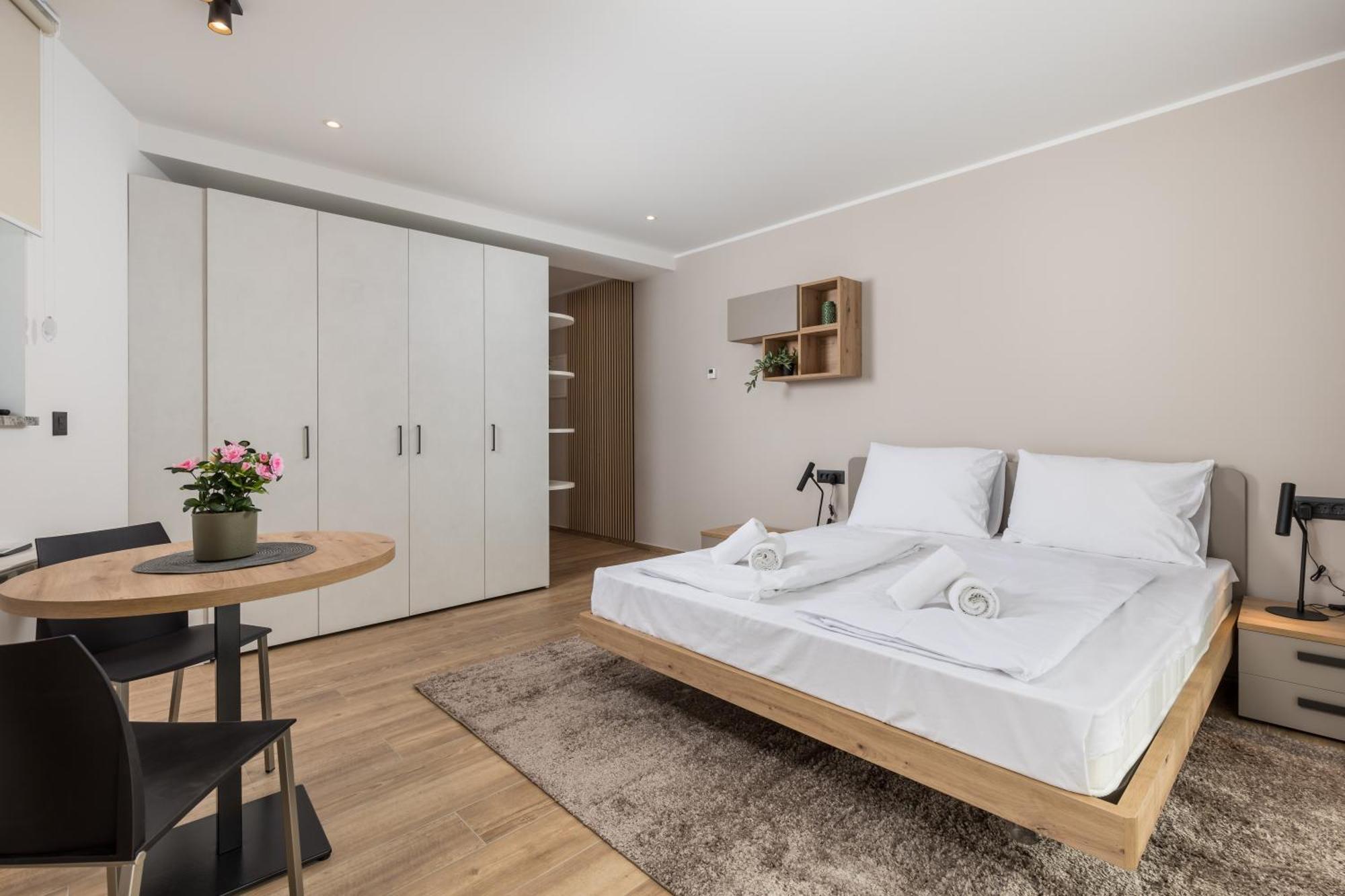 Belinda With Balcony & Private Parking Apartment Opatija