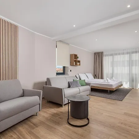 Belinda Apartments With Balcony & Private Parking Opatija Exterior photo