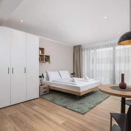 Belinda Apartments With Balcony & Private Parking Opatija Exterior photo