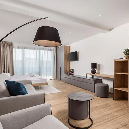 Belinda Apartments With Balcony & Private Parking Opatija Exterior photo