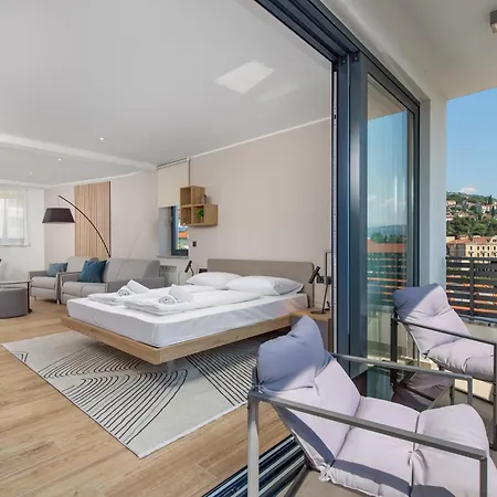 Belinda Apartments With Balcony & Private Parking Opatija Exterior photo