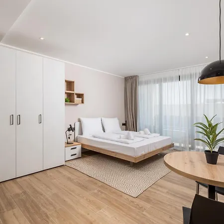 Belinda Apartments With Balcony & Private Parking Opatija Exterior photo