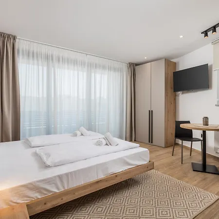 Belinda Apartments With Balcony & Private Parking Opatija Exterior photo