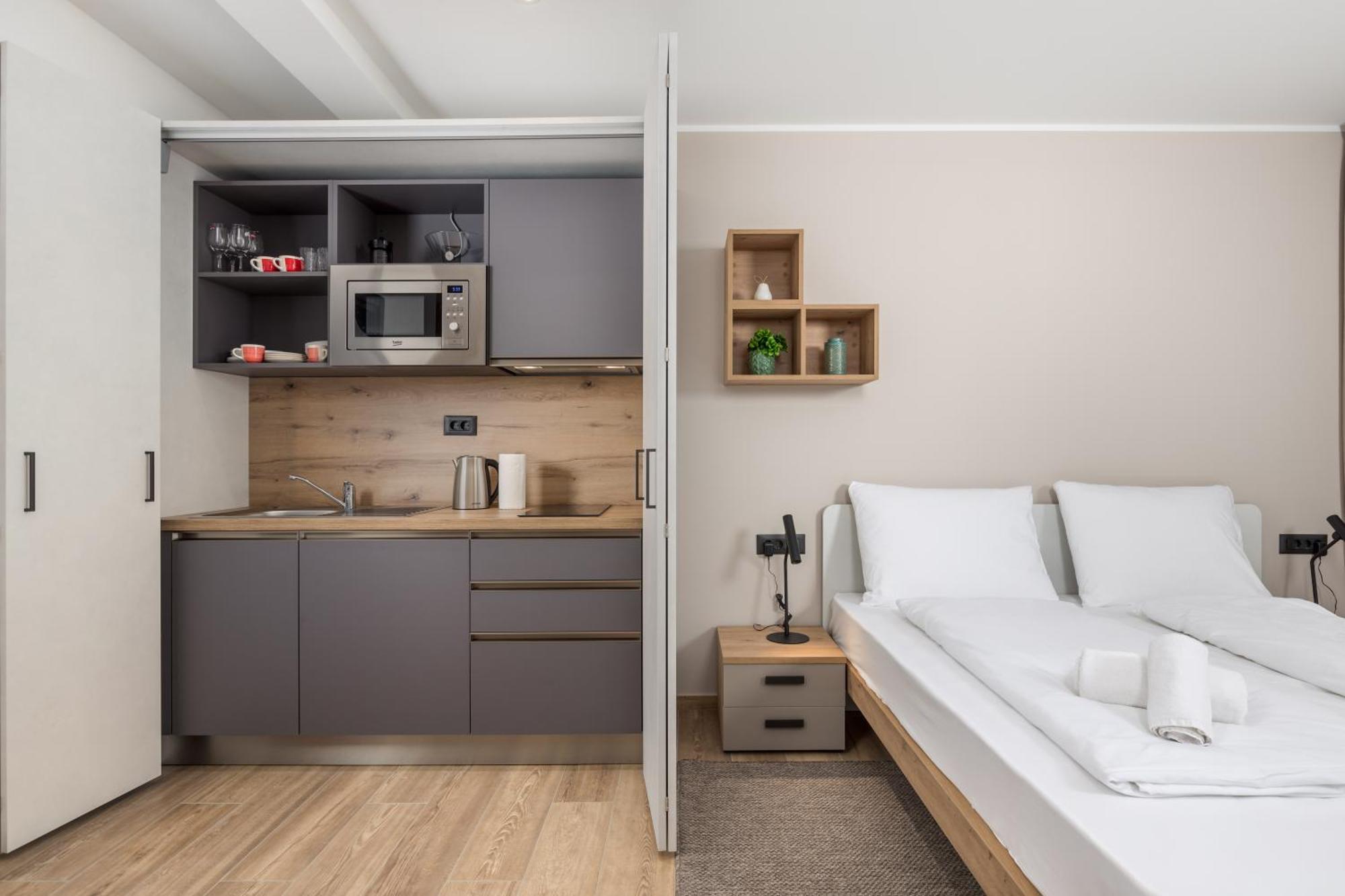 Apartment Belinda With Balcony & Private Parking