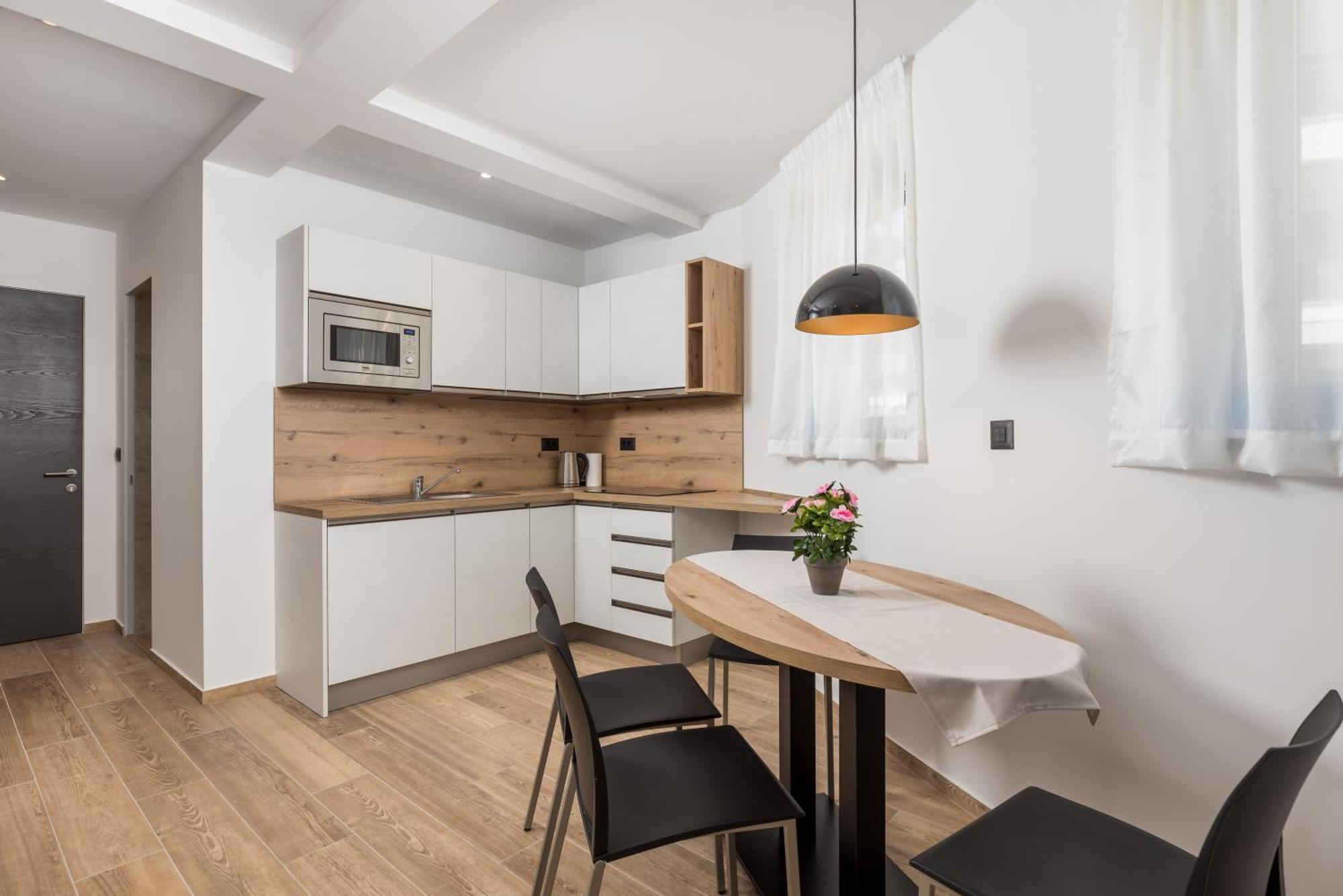 Apartment Belinda With Balcony & Private Parking Opatija
