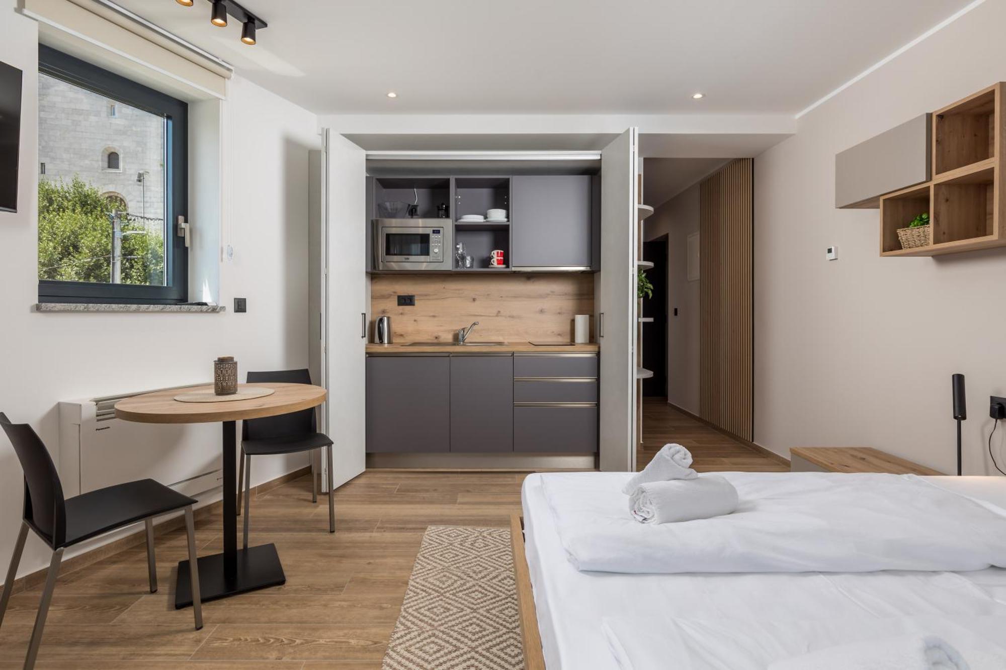 Belinda With Balcony & Private Parking Apartment Opatija