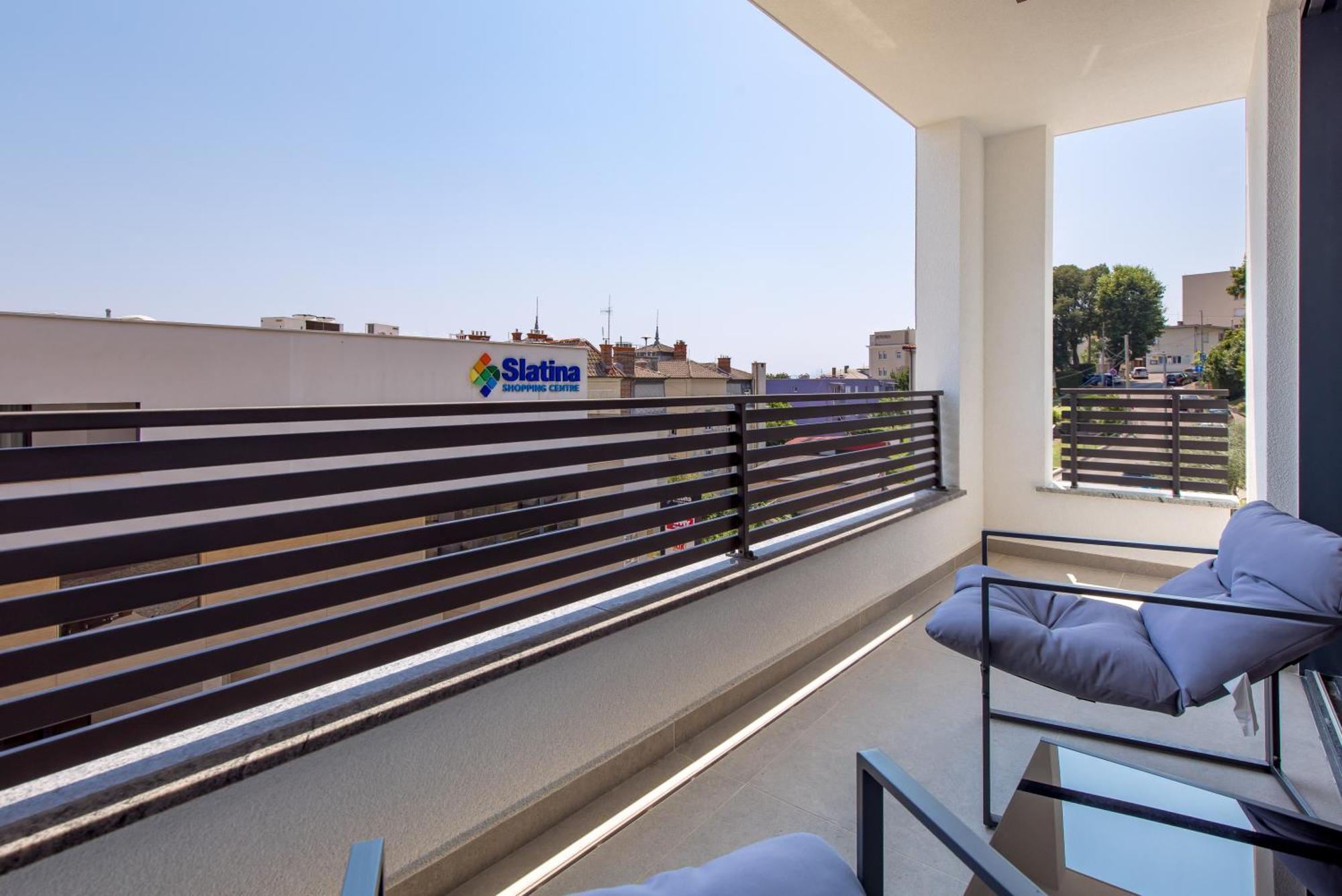 Belinda With Balcony & Private Parking * Opatija